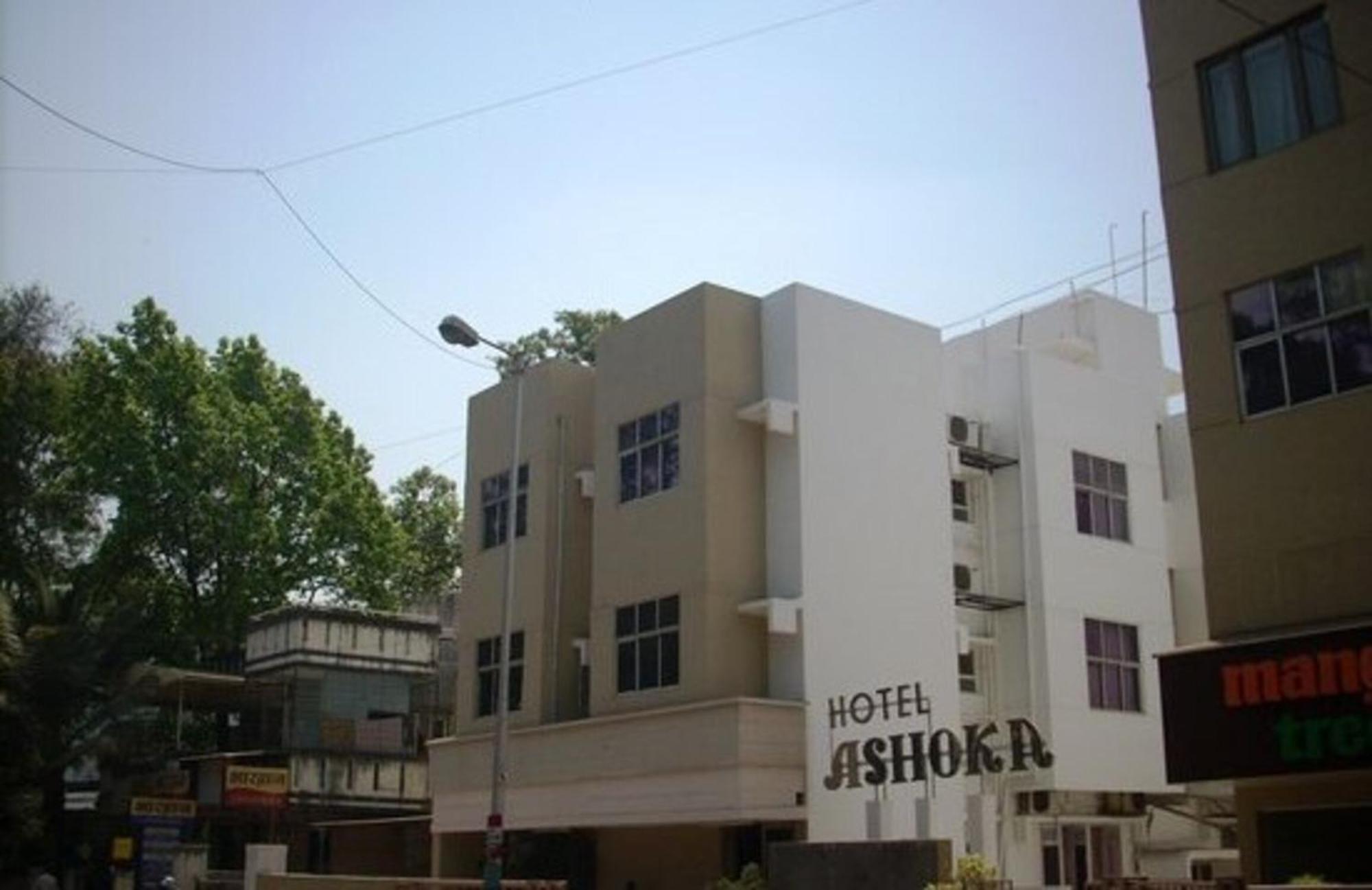 Hotel Ashoka, Pune Yerandwane Екстер'єр фото
